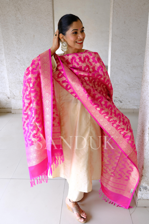 Gulabi Silk Georgette Dupatta