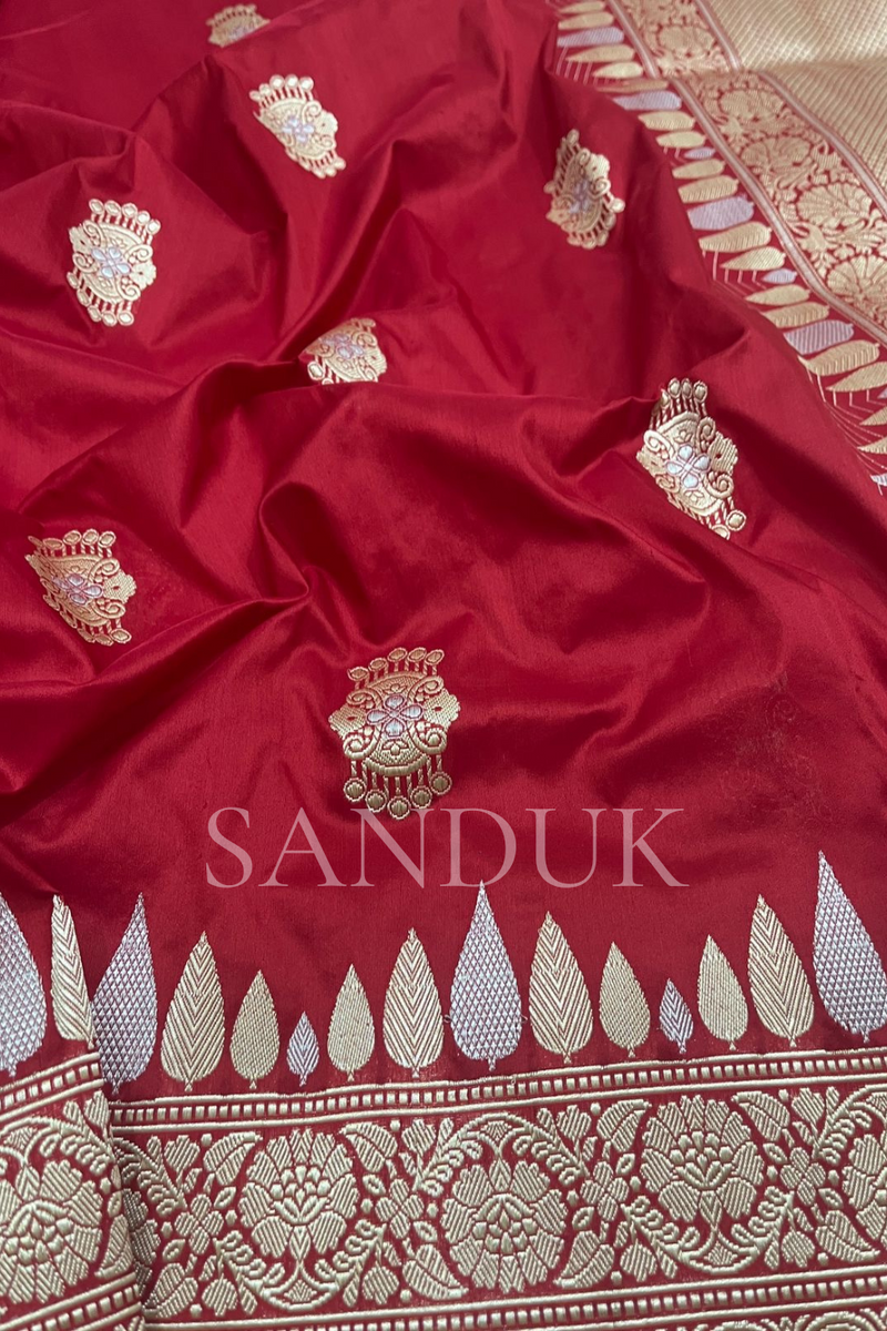 Surajmukhi Buta Saree