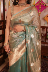 Aarna (Saree)