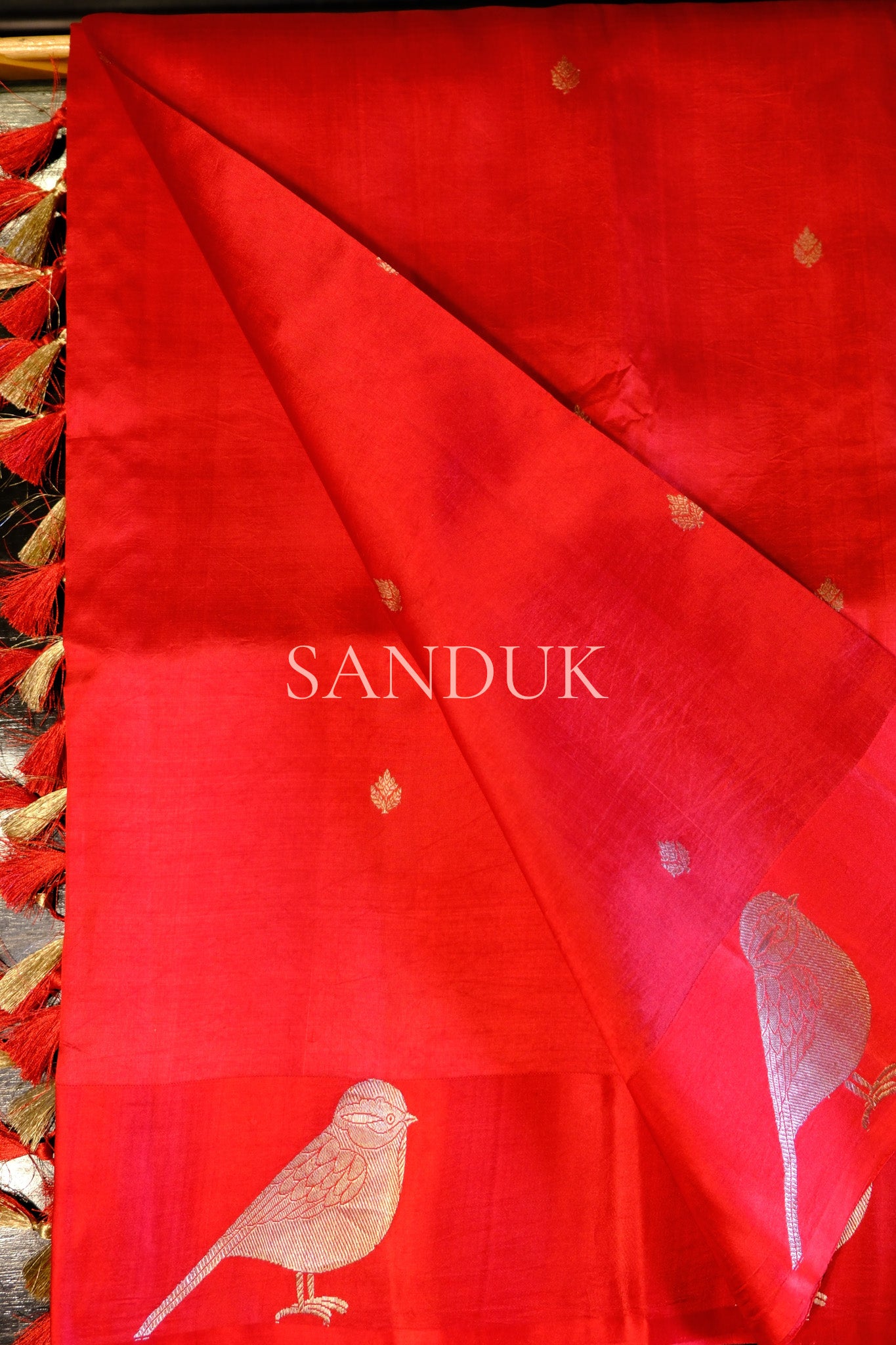 Chiraiya (Bird Motif Saree) – Sanduk