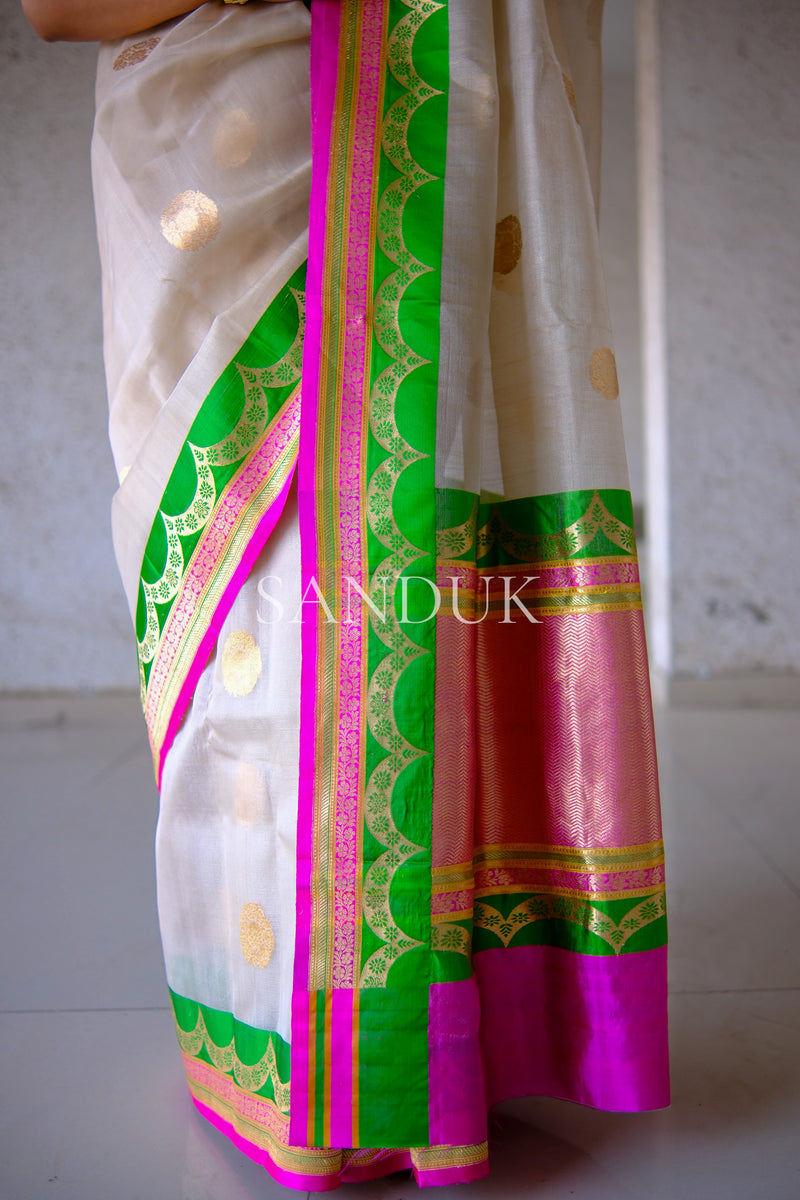 Jayati (Saree