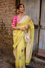 Gulmohar (Saree)