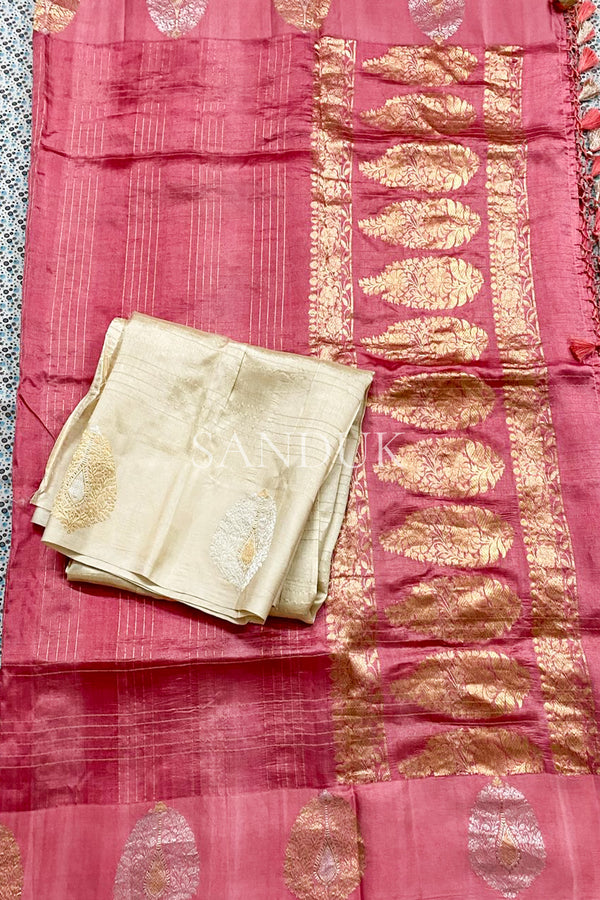 Check lines Silk Saree