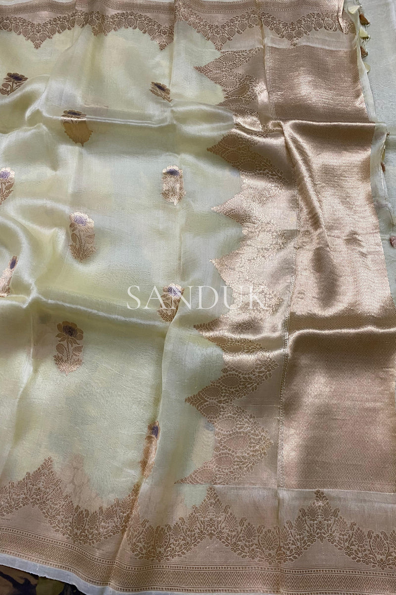 Suryamukhi Brush Dye (Saree)